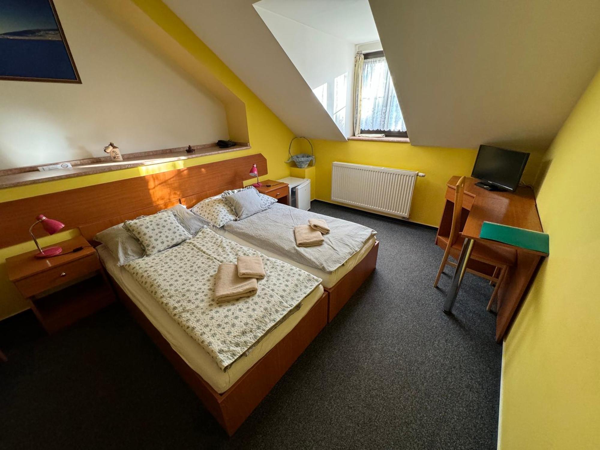 Pension U Svateho Jana Hradec Kralove Exterior photo