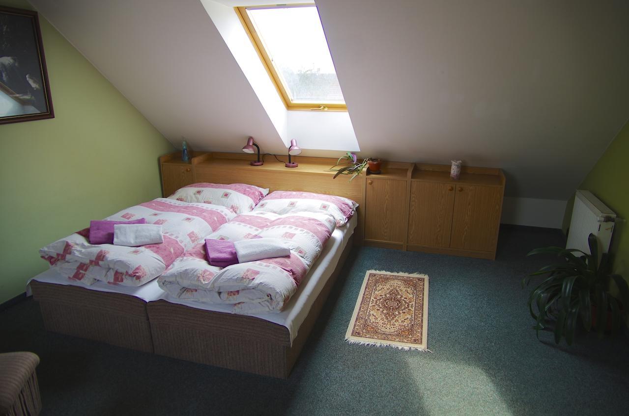 Pension U Svateho Jana Hradec Kralove Room photo